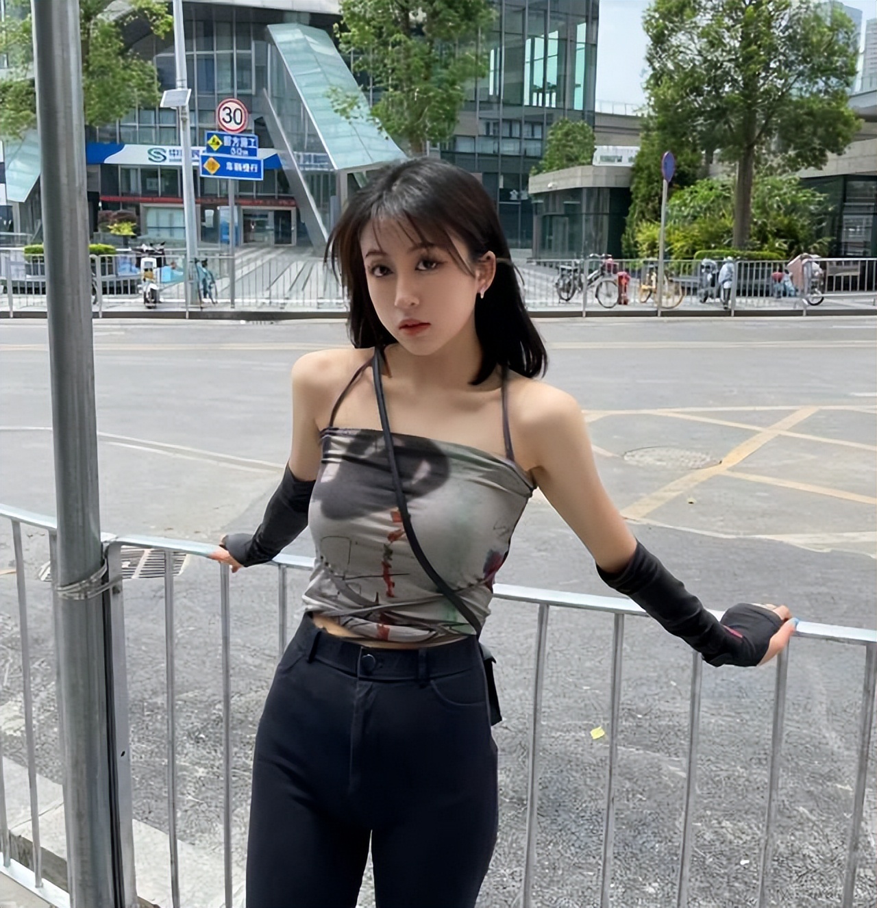 韦世豪妻子吴雅哪里人,韦世豪吴雅是夫妻吗