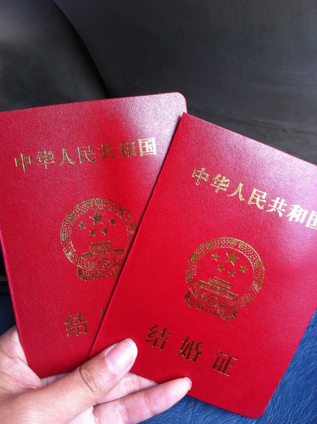 “日租女友”1000元一天：服务项目多到忙不过来，深挖细思极恐