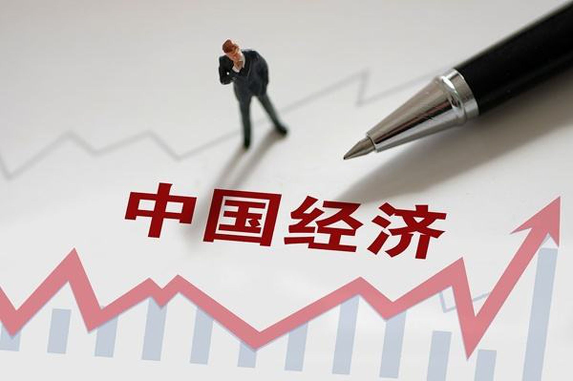 躺平还是清零？从经济的角度分析疫情的影响