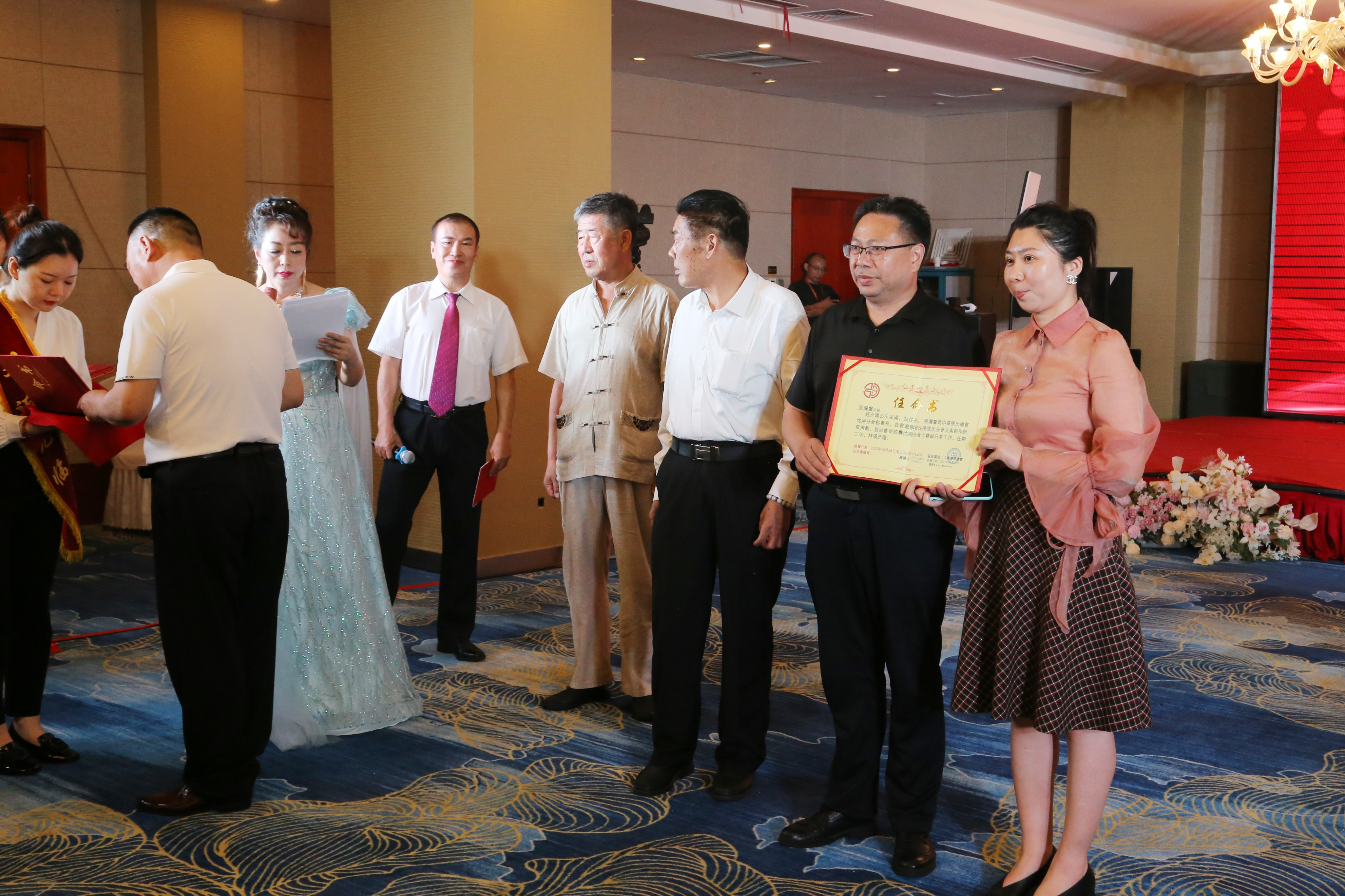 增进两岸同胞情,推动两岸同胞共同弘扬中国文化