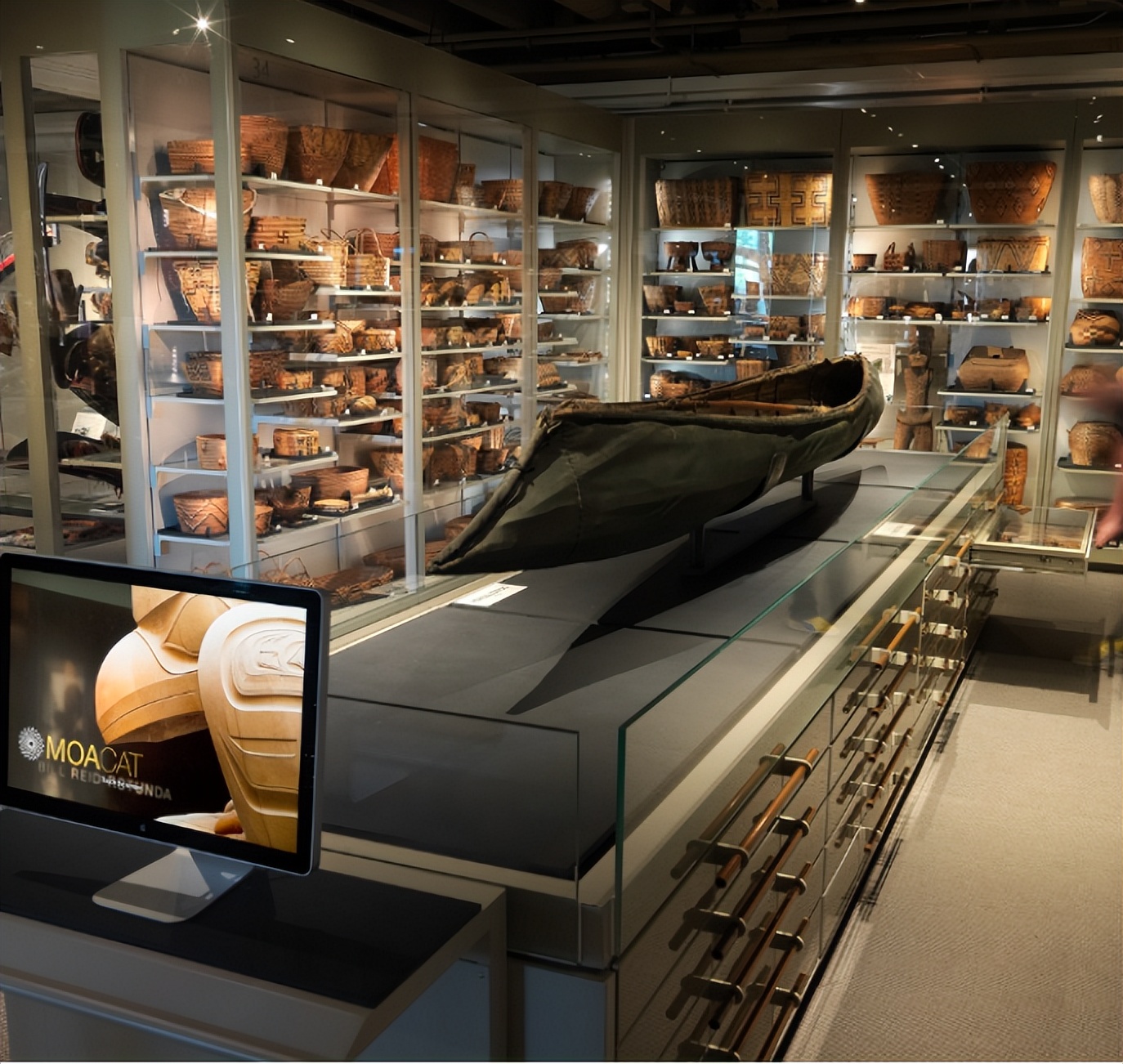 暑假哪里适合旅游买纪念品,去武汉回来带什么纪念品