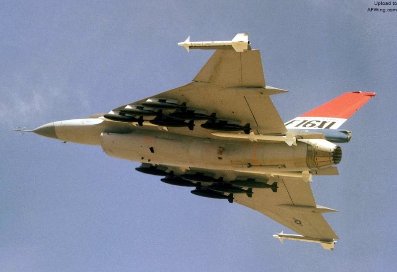 洛克希德f-16战斗机,蝰蛇的秘密f16