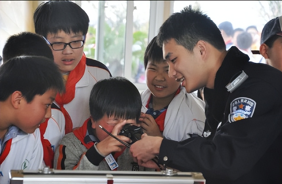 上海国防教育示范学校,全国中小学国防教育示范学校