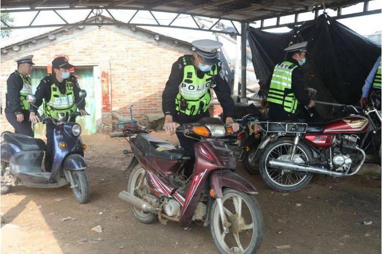 摩托车到了报废期必须要报废吗,二轮摩托车到了报废期不去报废