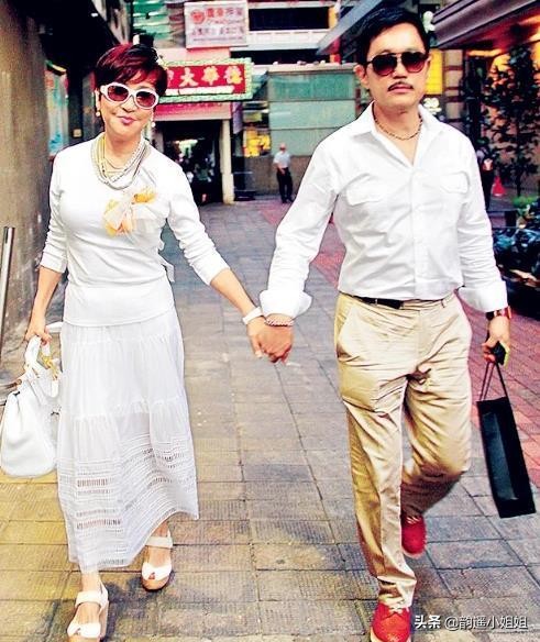 谢贤赌博欠债被抓,谢贤演赌神被扔下楼