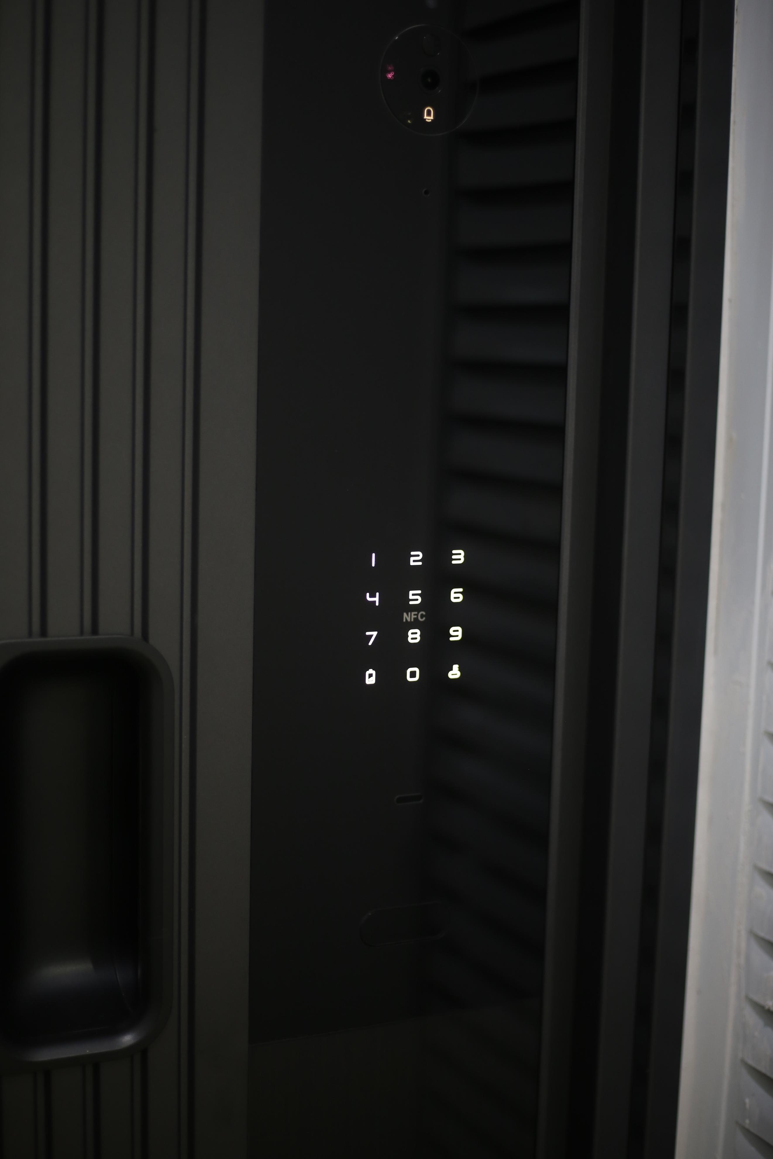 防盗门入户门锁哪种好,怎么选入户智能防盗门