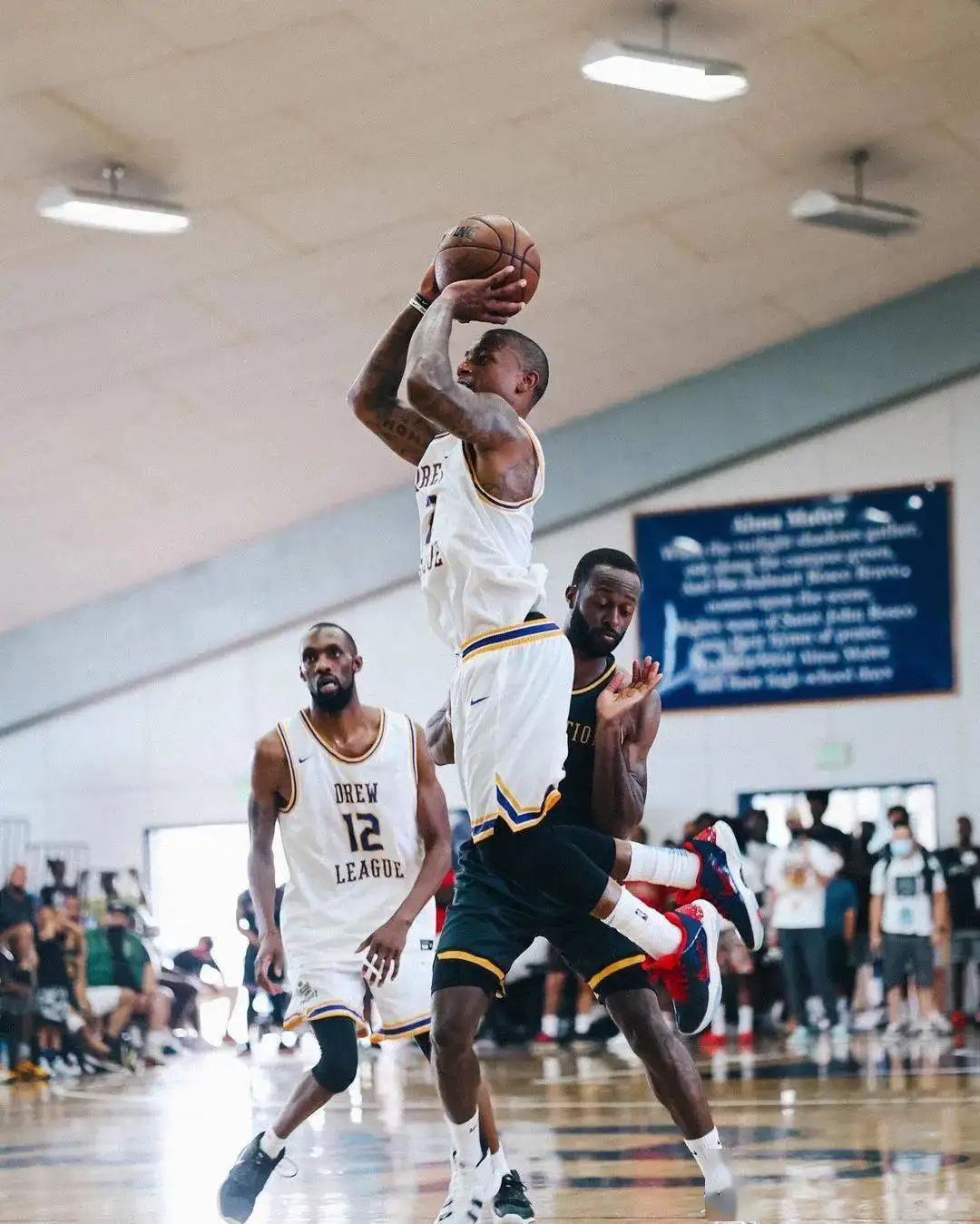 德鲁联赛为啥能吸引詹姆斯,德鲁联赛和詹姆斯对位的感受