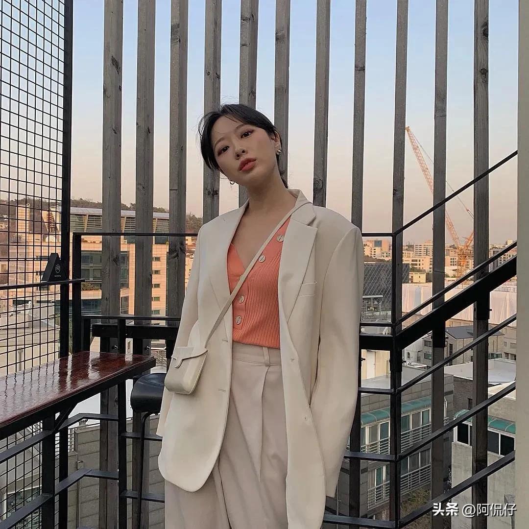 韩国女生冬天都这样穿,韩国女生的高级感是怎么穿出来的