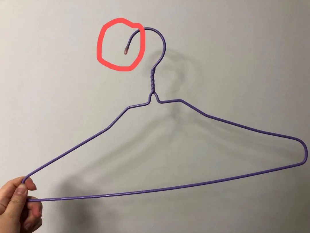 瓷勺柄怎么都有一个孔,陶瓷汤勺为什么会有一个孔