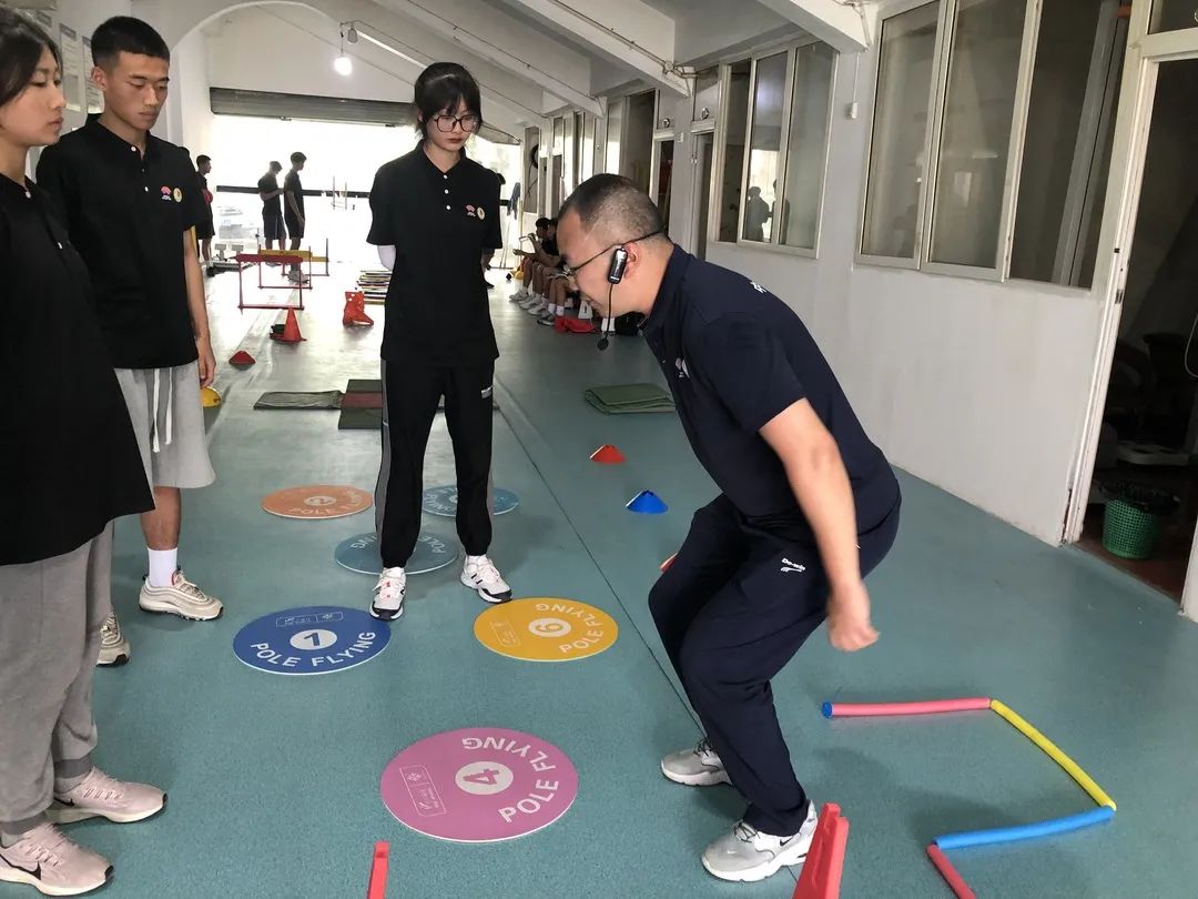 中国d级田径教练员线下培训,中国田径协会e级教练员好考嘛