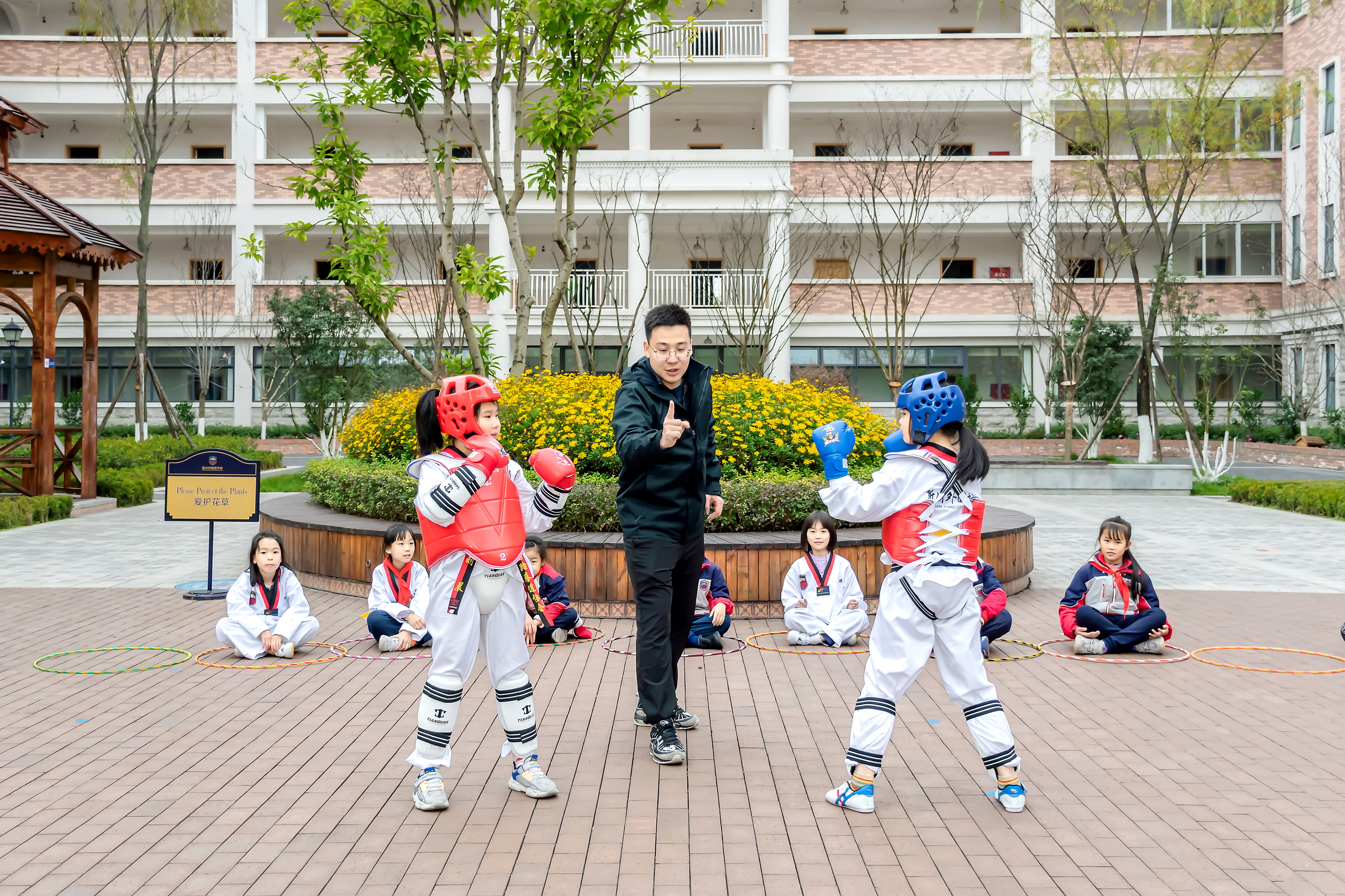 这个学校竟然有七十多门选修课，直接将学生“技能点”拉满
