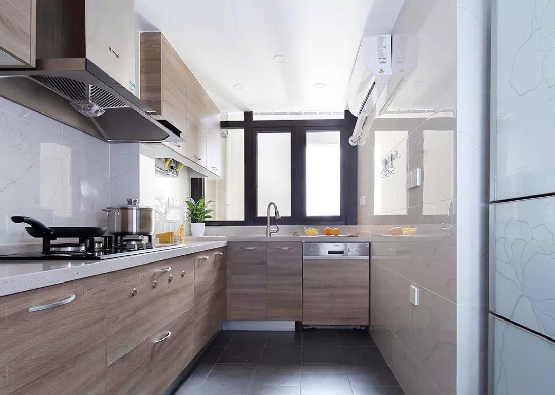 厨房有必要装厨房专用空调吗,在厨房装空调的缺点