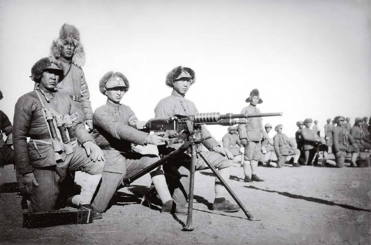 15000人就编一个军，还是“三师九团”制，具体实力怎么样？