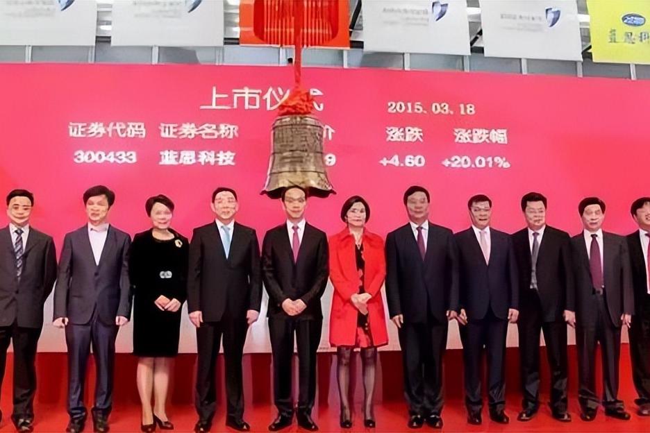 中国最牛打工妹逆袭成580亿女富豪,30岁打工妹的逆袭之路