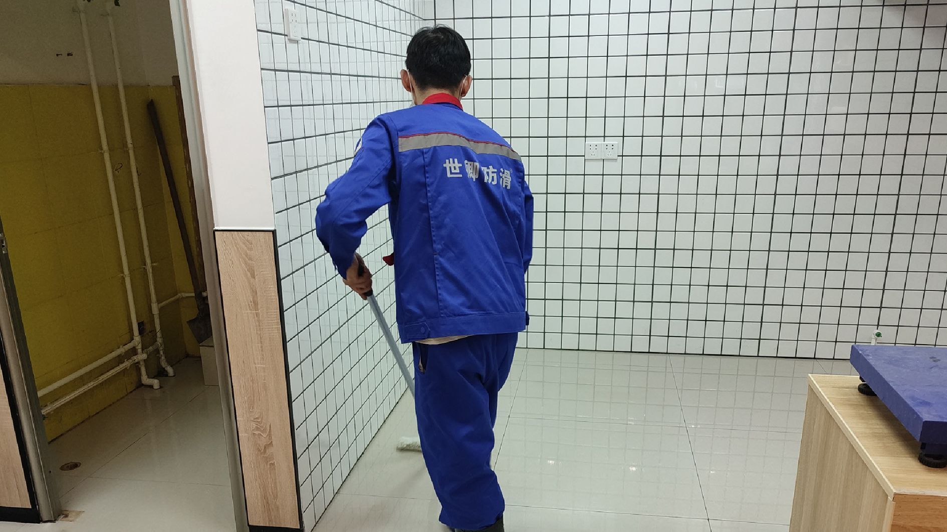 世卿防滑地砖价格,世卿地板防滑剂