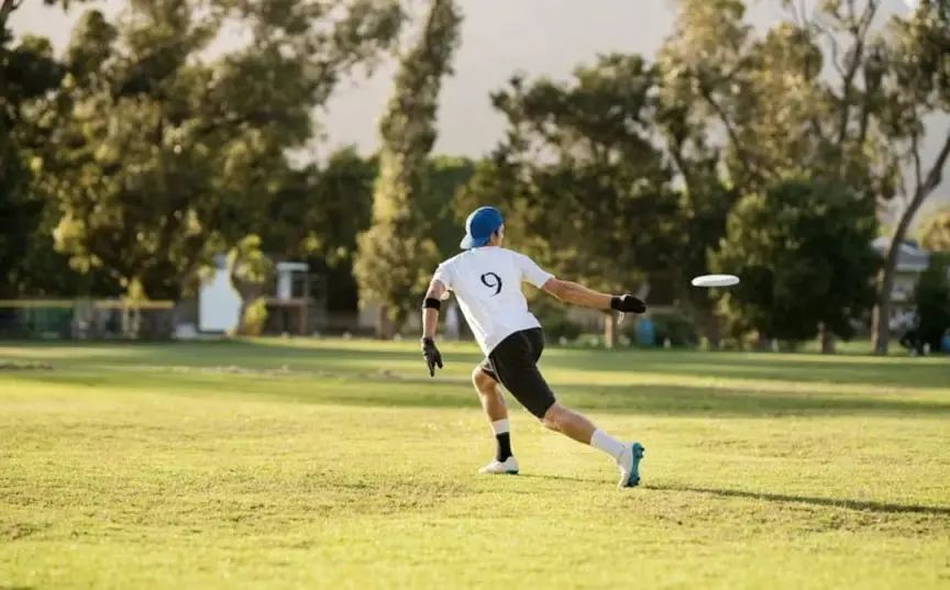 飞盘运动被吐槽,飞盘运动为什么这么好玩