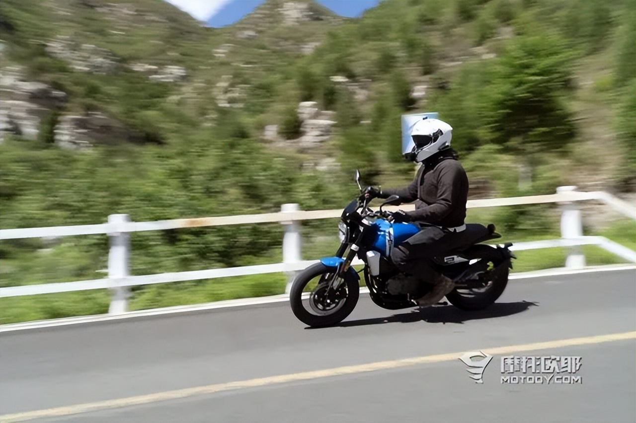 赛科龙re250攀爬版,赛科龙re250最新测评