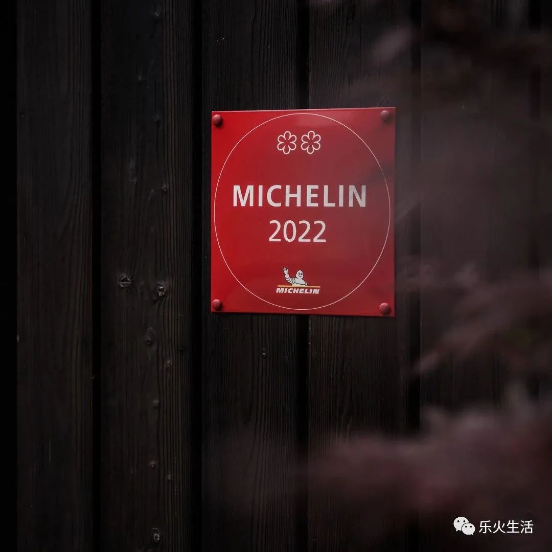 上海开业10个月获米其林餐厅,巴黎开业20年的米其林三星餐厅