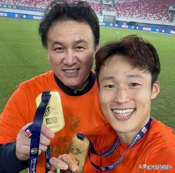 郝伟谈争议判罚,郝伟李玮锋假球