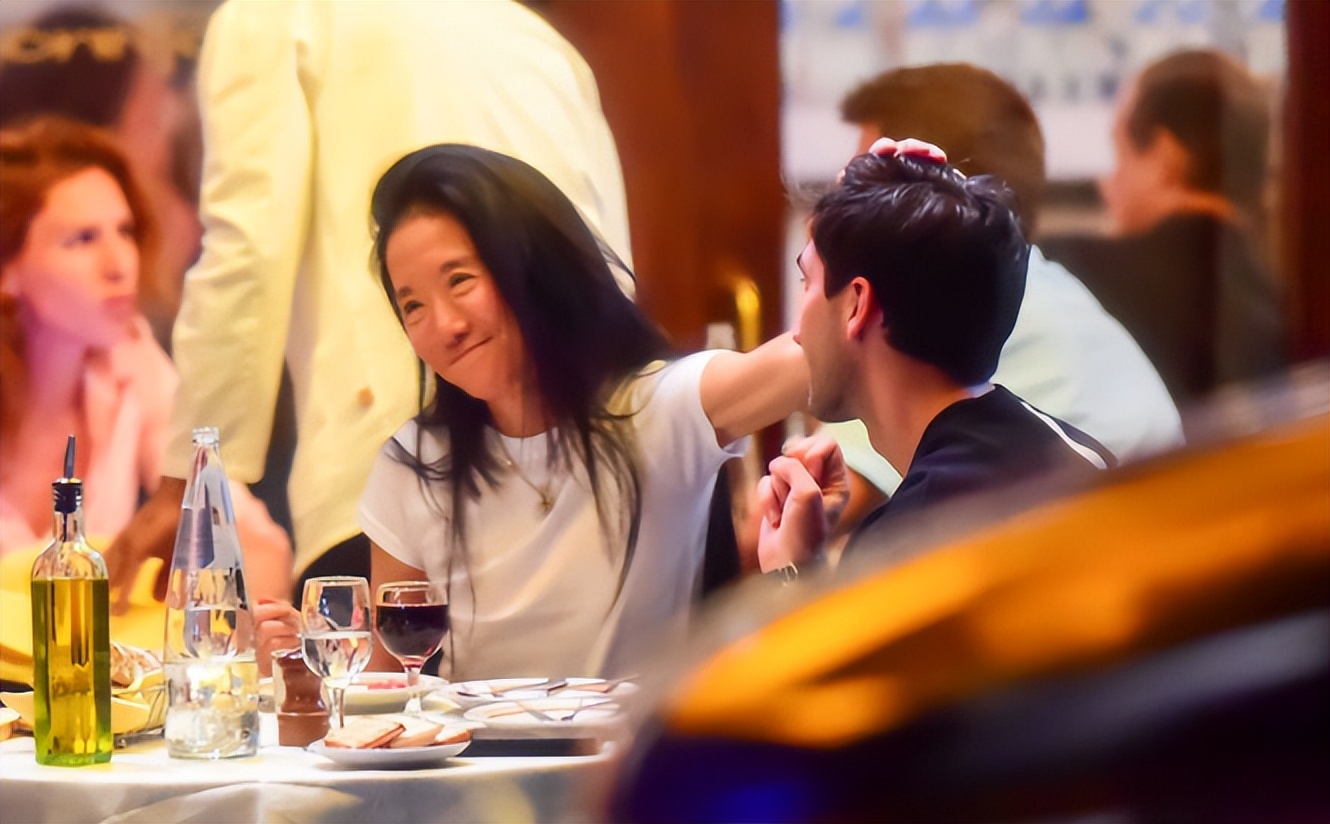 婚纱女王王薇薇真实近照,婚纱女王王薇薇个人简历