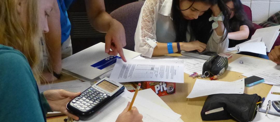 经济下行，裁员持续，华裔牛妈们总结一条低成本爬藤路径