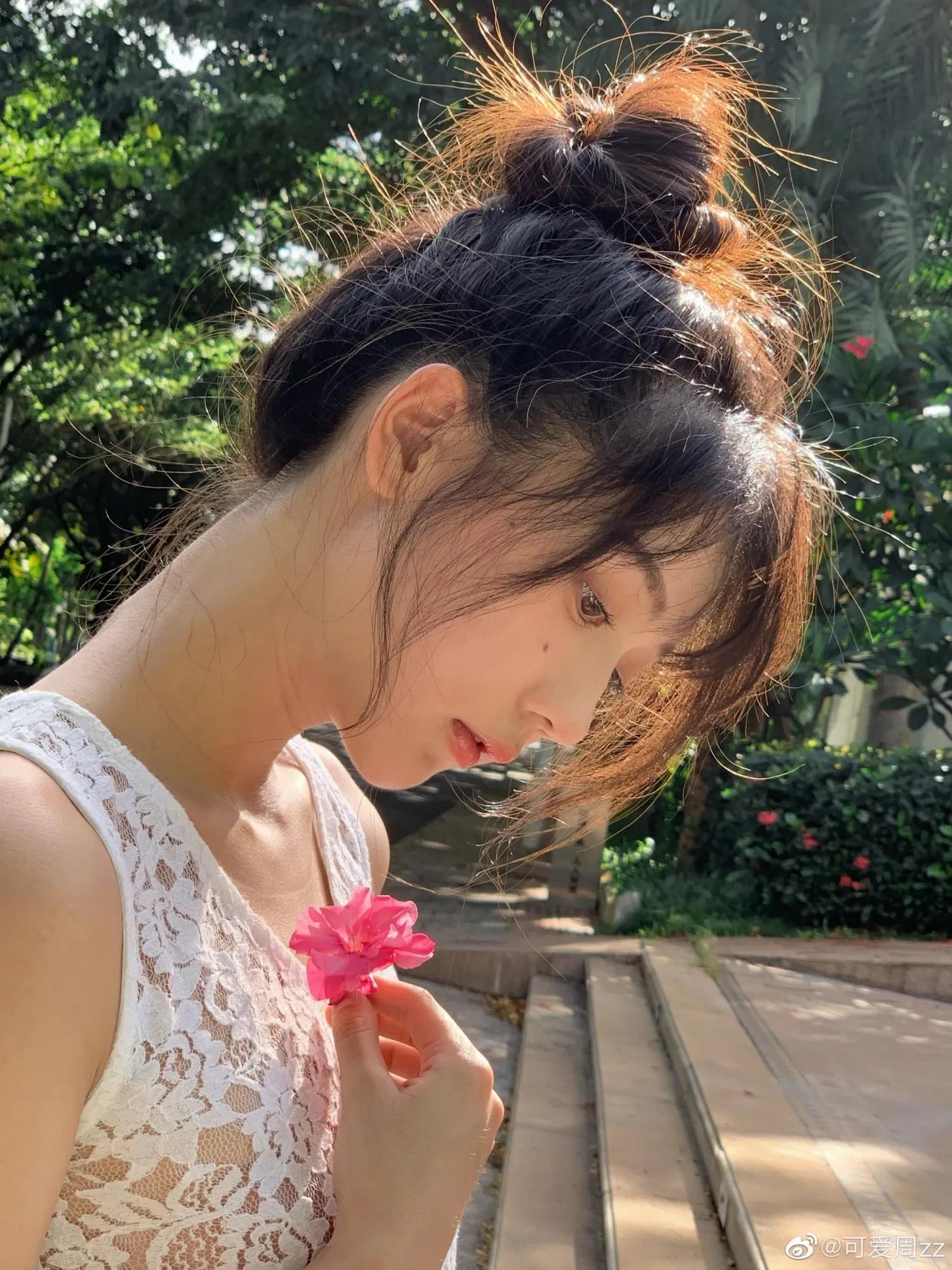 是萌猫还是甜美氧气美少女的「可爱周zz」打包带走