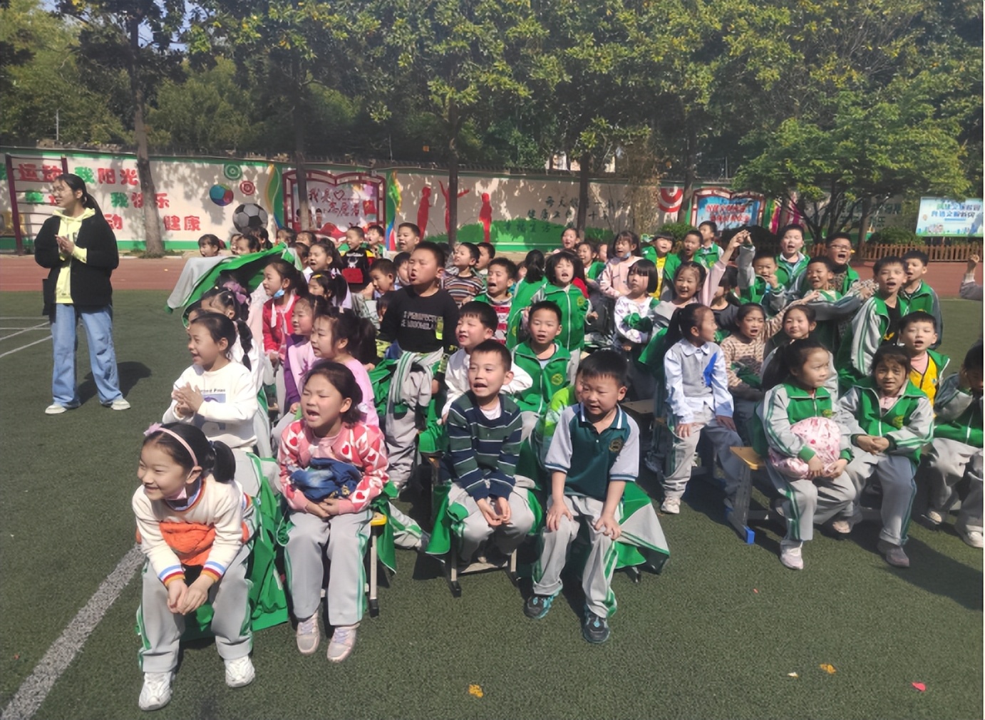 南阳市第十六小学举行2023年第十八届春季运动会