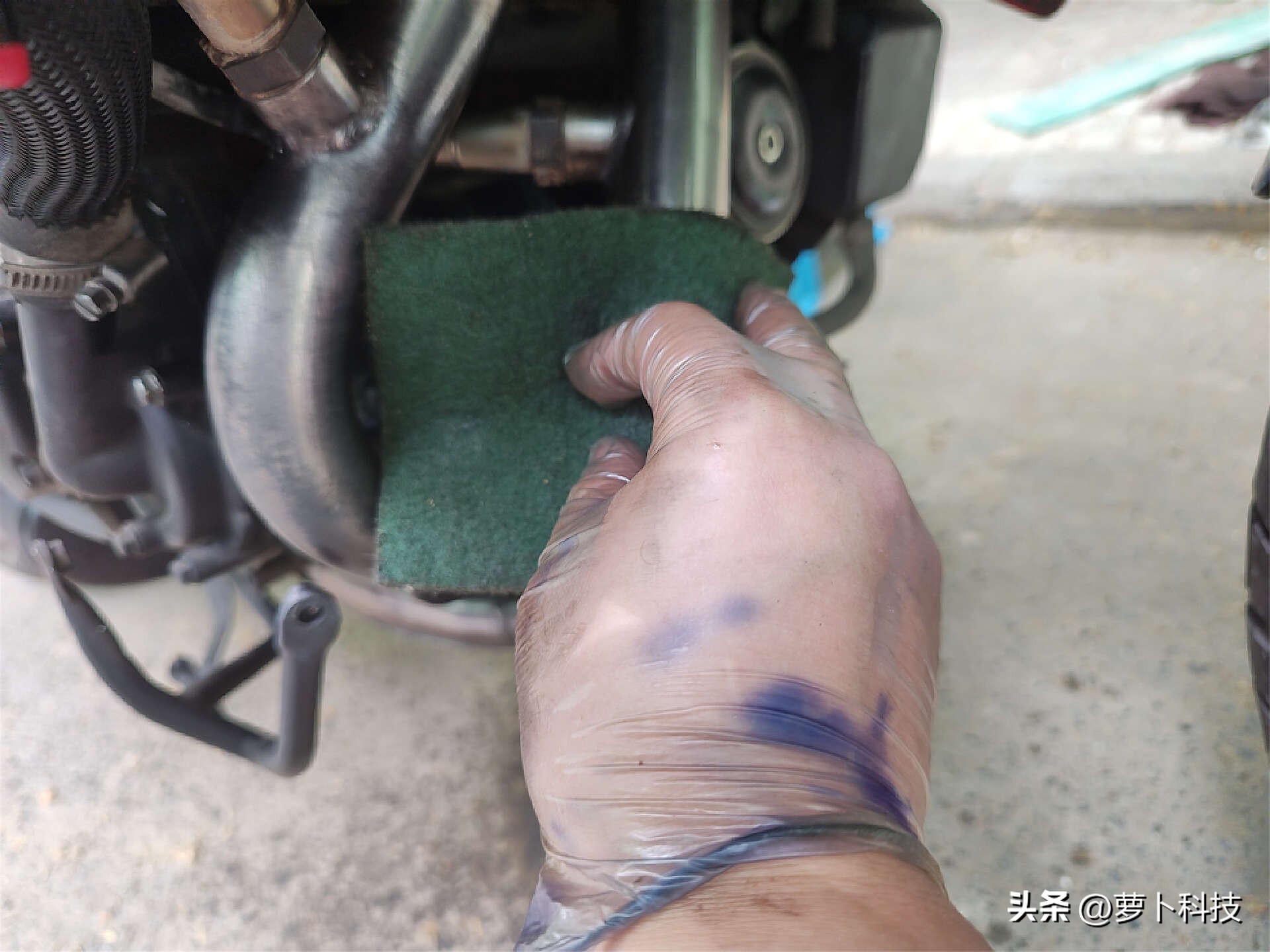 一百块钱的摩托车排气管,100元摩托车排气管