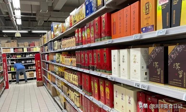 广东人酒桌上为何喜欢喝平价酒,玉冰烧广东4大名酒