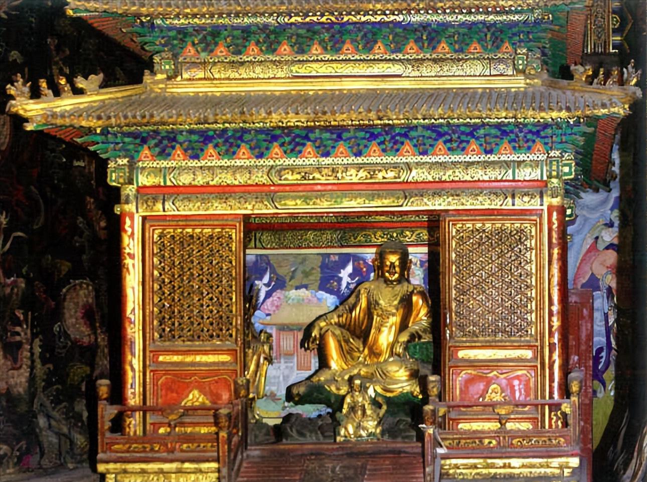 故宫自由行最佳游览路线,故宫博物院传心殿自由行热门攻略