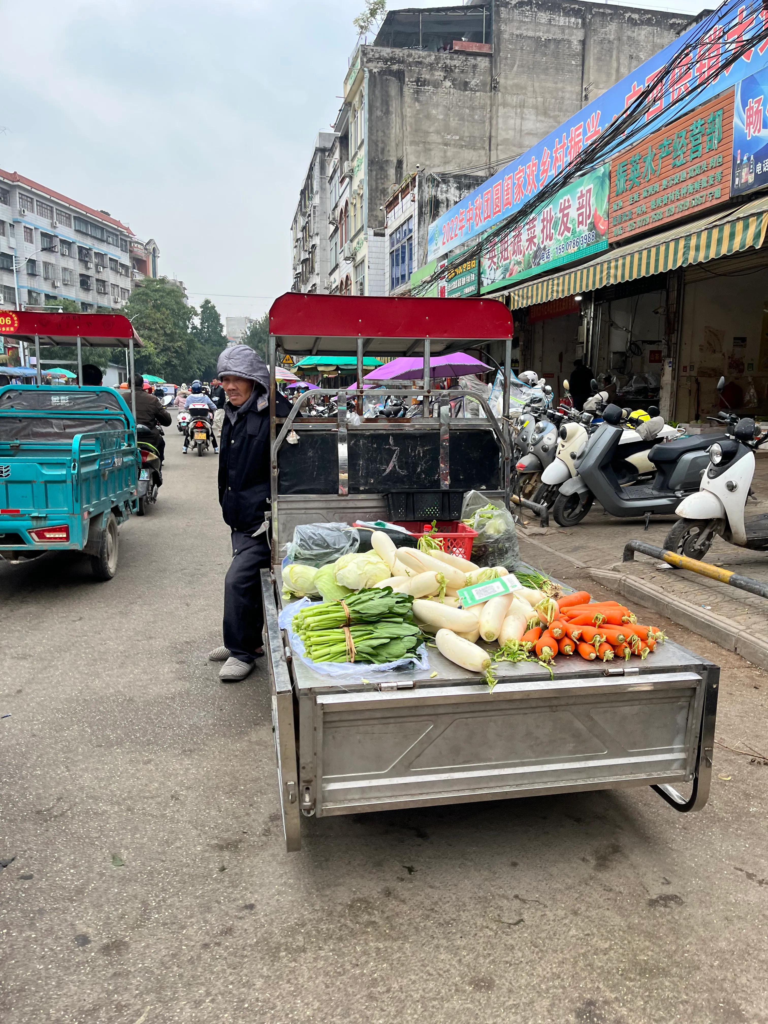 广西乡下特产有哪些,南宁广西特产批发一条街在哪里