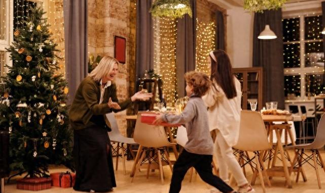 硕士4年进阿里能拿什么职级,阿里公务员月薪多少