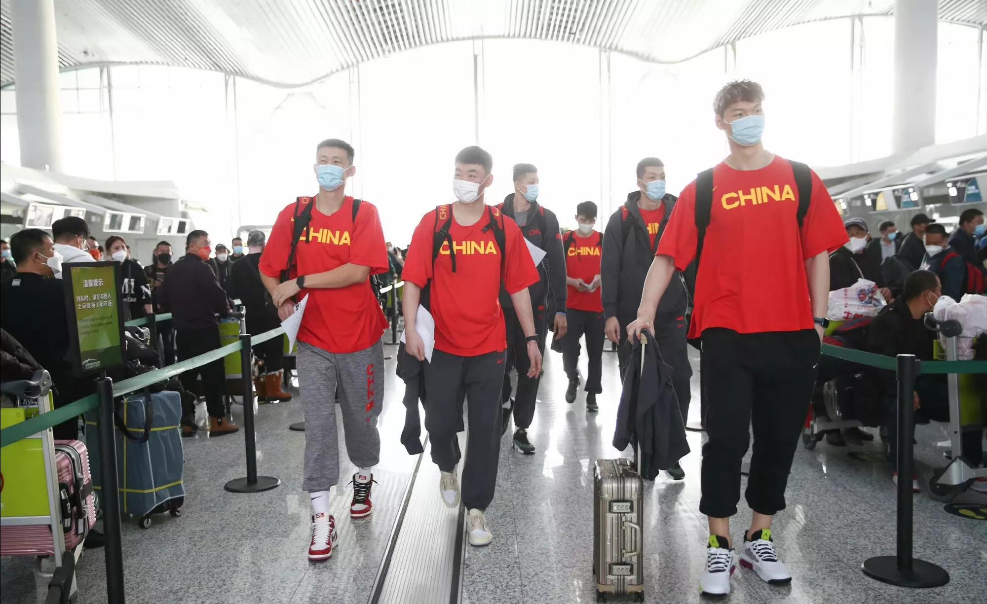 胡明轩周鹏赵睿,吴前胡明轩赵继伟周鹏