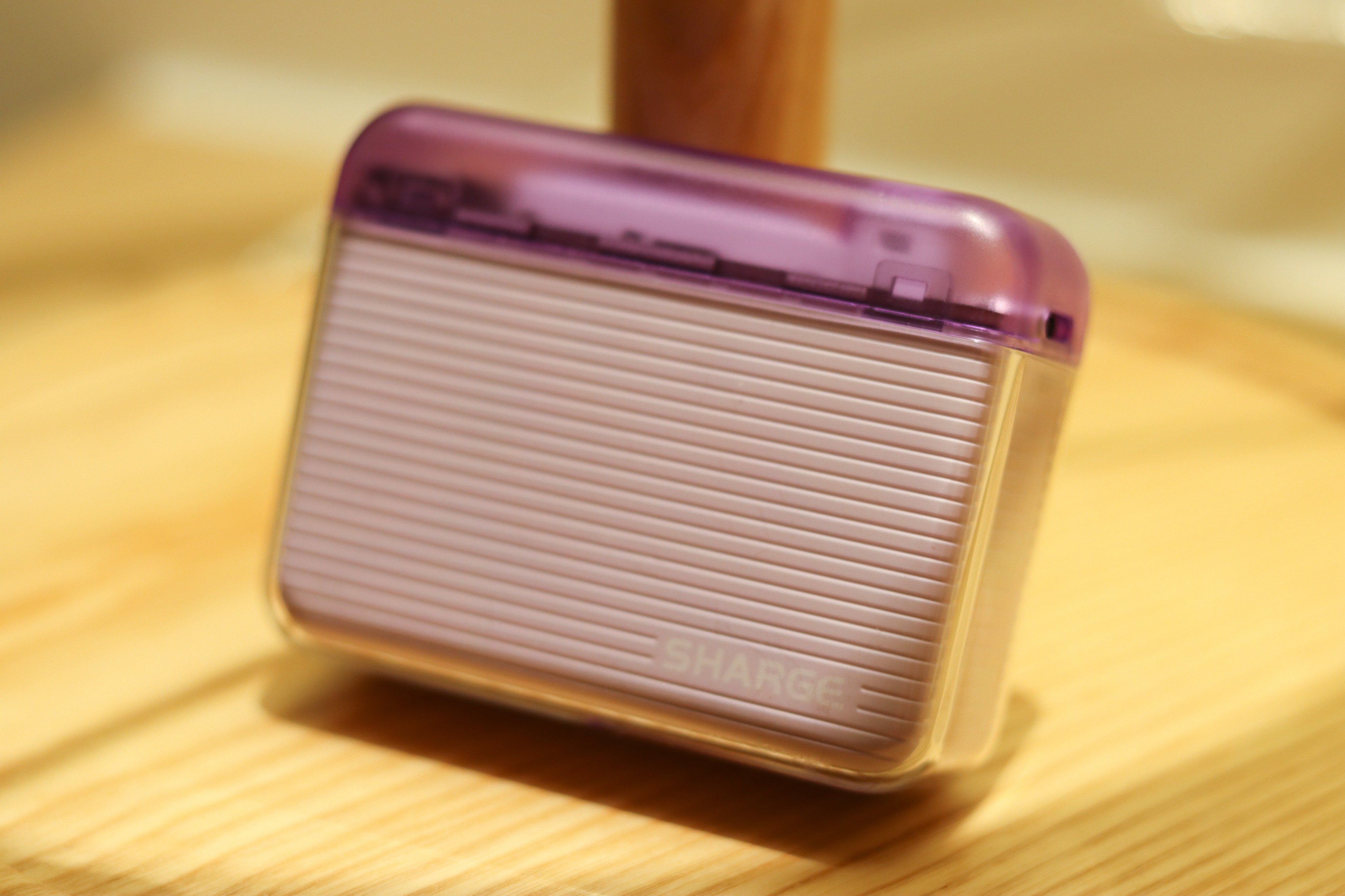 闪极10000mAh随行移动电源,闪极10000毫安随行移动电源测评