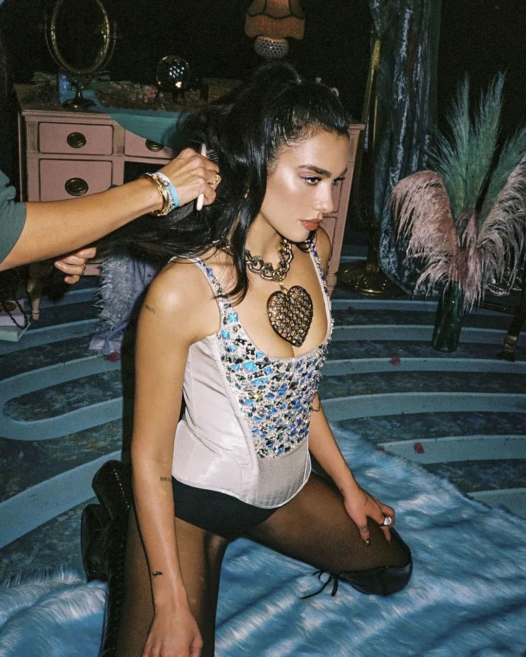 让我们从“茜茜公主”开始，聊聊内衣这件事儿