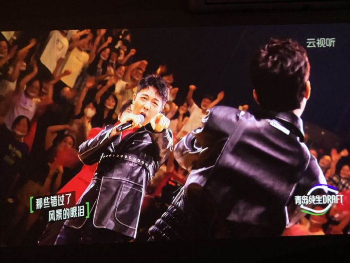 【开箱评测】极米神灯:卧室投影仪的天花板,居然是个吸顶灯!