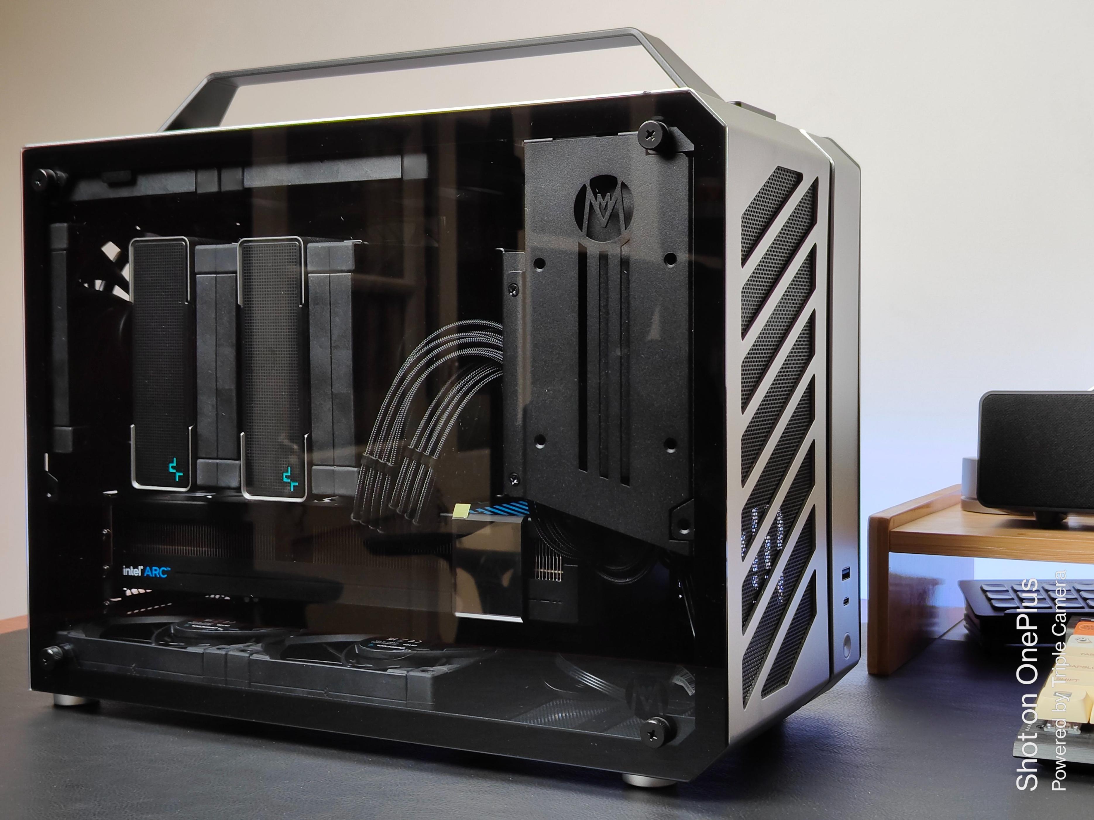 装完两台紧凑型主机，我觉得你也可以尝试一下