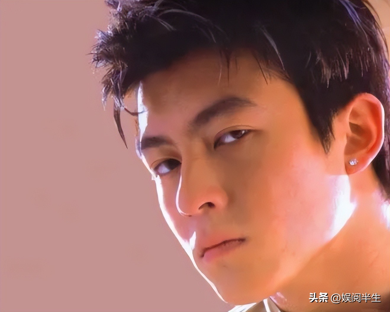 18位男星年轻时有多帅,老了后却帅出天际的4位男星