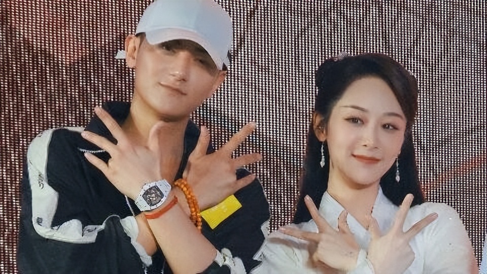 杨紫富婆,杨紫从资本弃女到十亿福星的逆袭