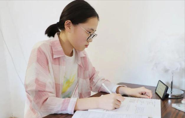 大学生毕业没工作在家啃老怎么办,大学生毕业后啃老不工作怎么办