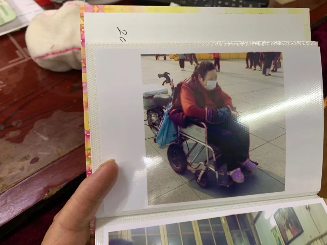 给老人洗澡一年没洗,为老人洗一次澡