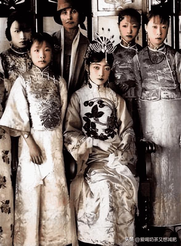 鏃ユ湰渚靛崕鍏借鐓х墖,渚靛崕鏃ュ啗鍏借缁濈増鐓х墖