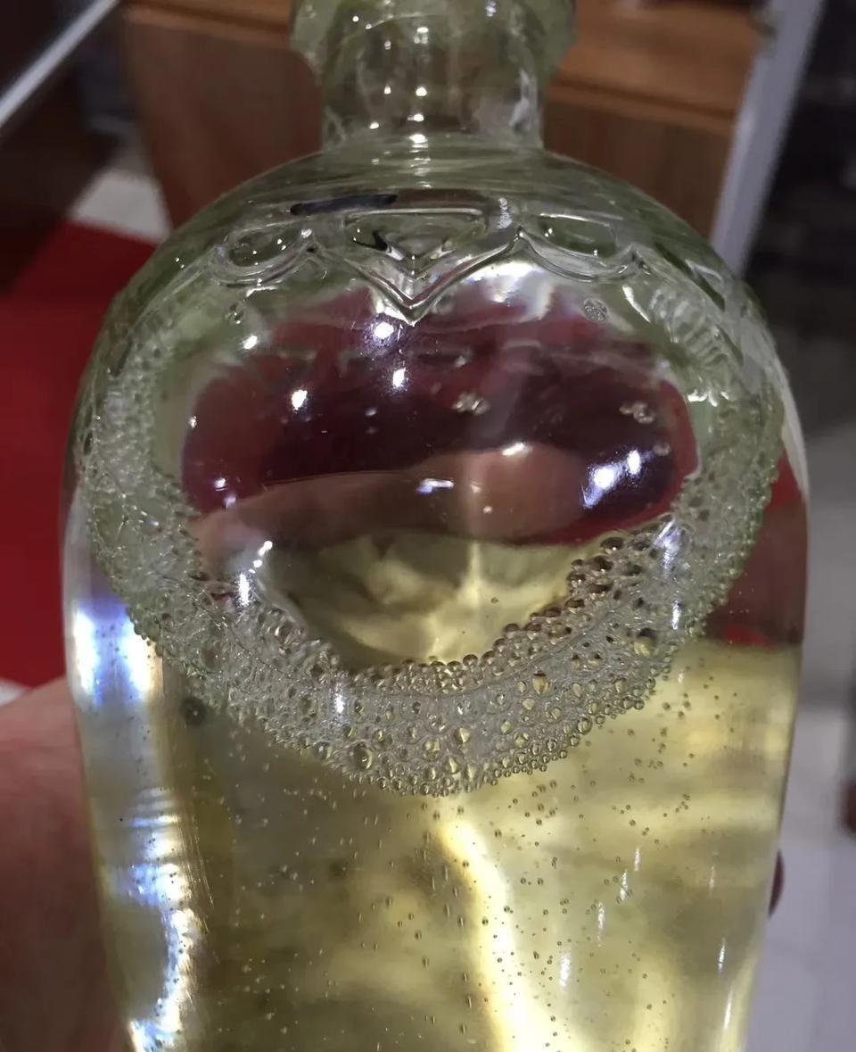 1993年的五粮液值多少钱一瓶,一瓶1970茅台多少钱