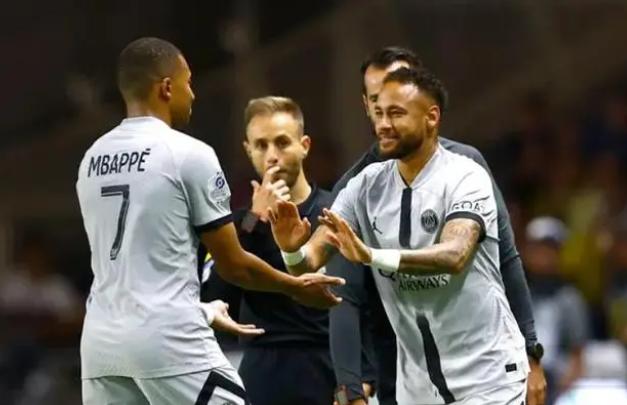 恭喜内马尔！巴黎官宣，状态神勇3下家验货，可冲欧冠不等梅西了