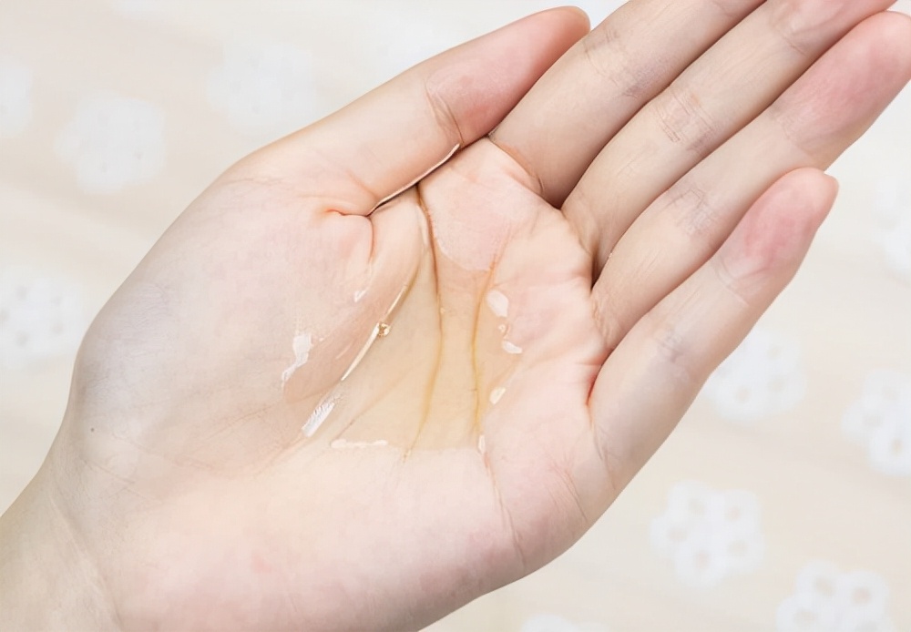 在家脸部精油自己怎样用,精油护肤自己在家怎么用