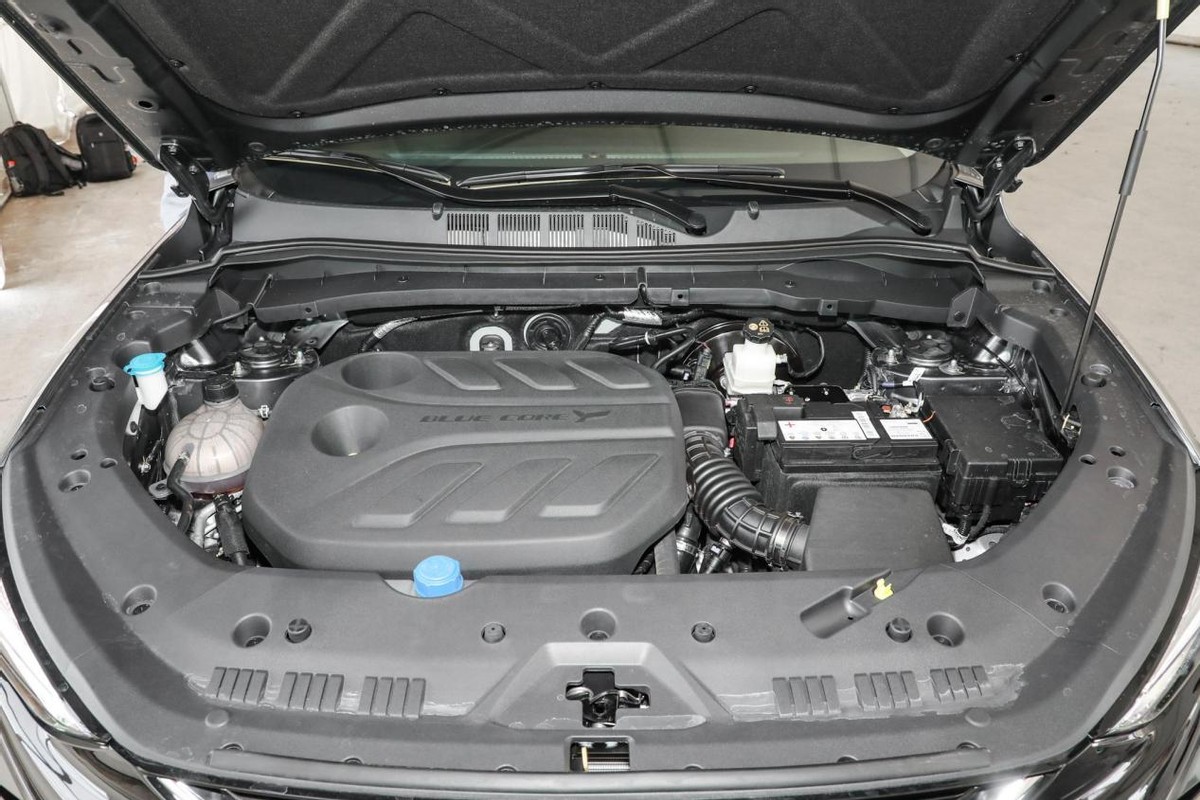 顶配才10万这款suv帅到没朋友,不谈配置10万级别性价比最高的suv