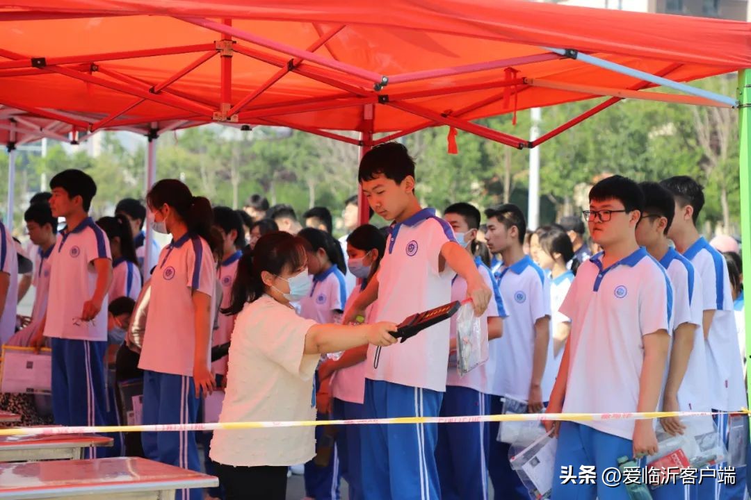 中考来了作文400字,中考来了作文1000字