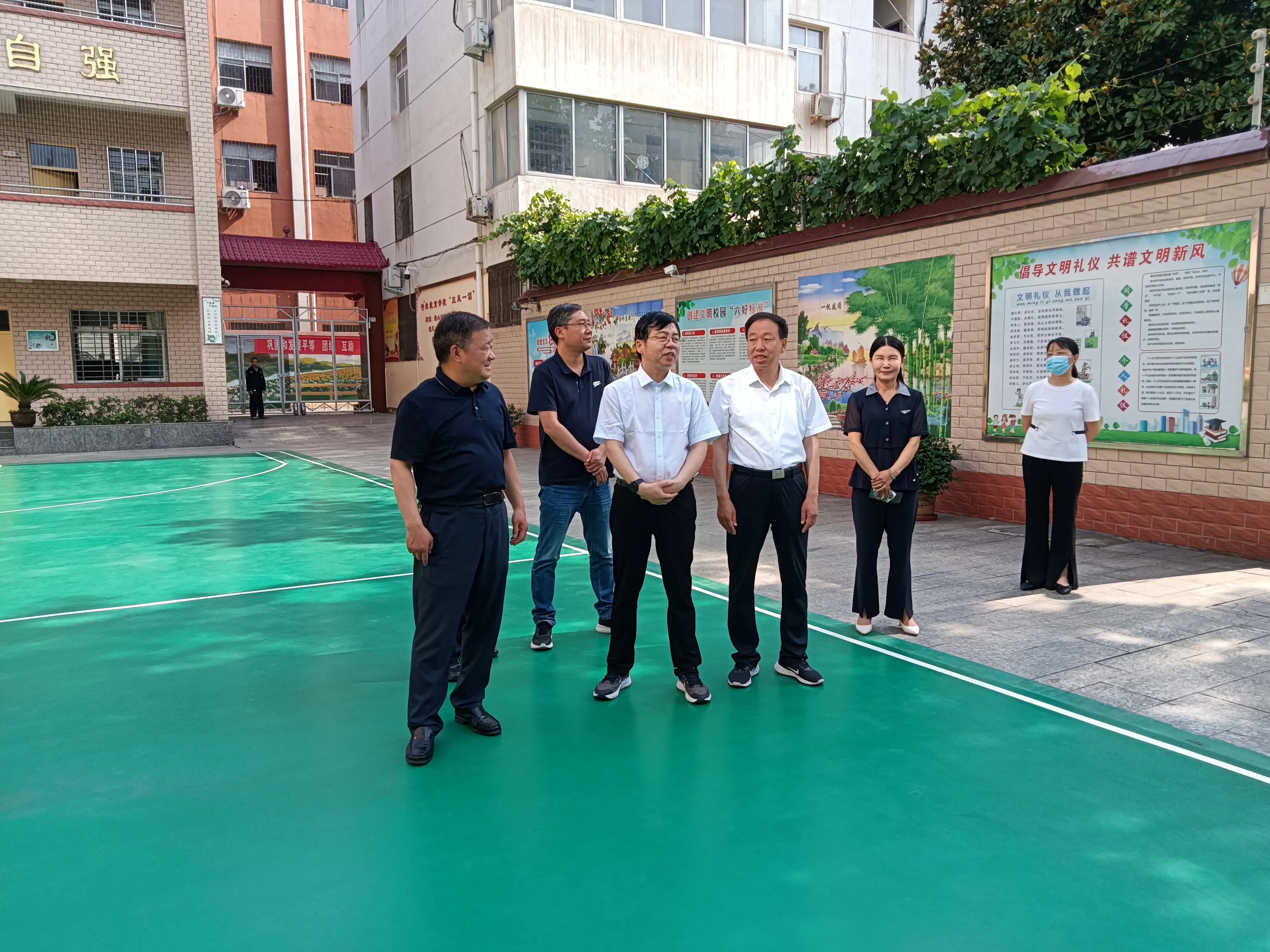 爱心助学庆六一活动,情暖童心共筑未来庆六一关爱活动