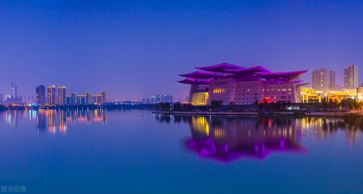 郭进拴｜大美的湖畔明珠