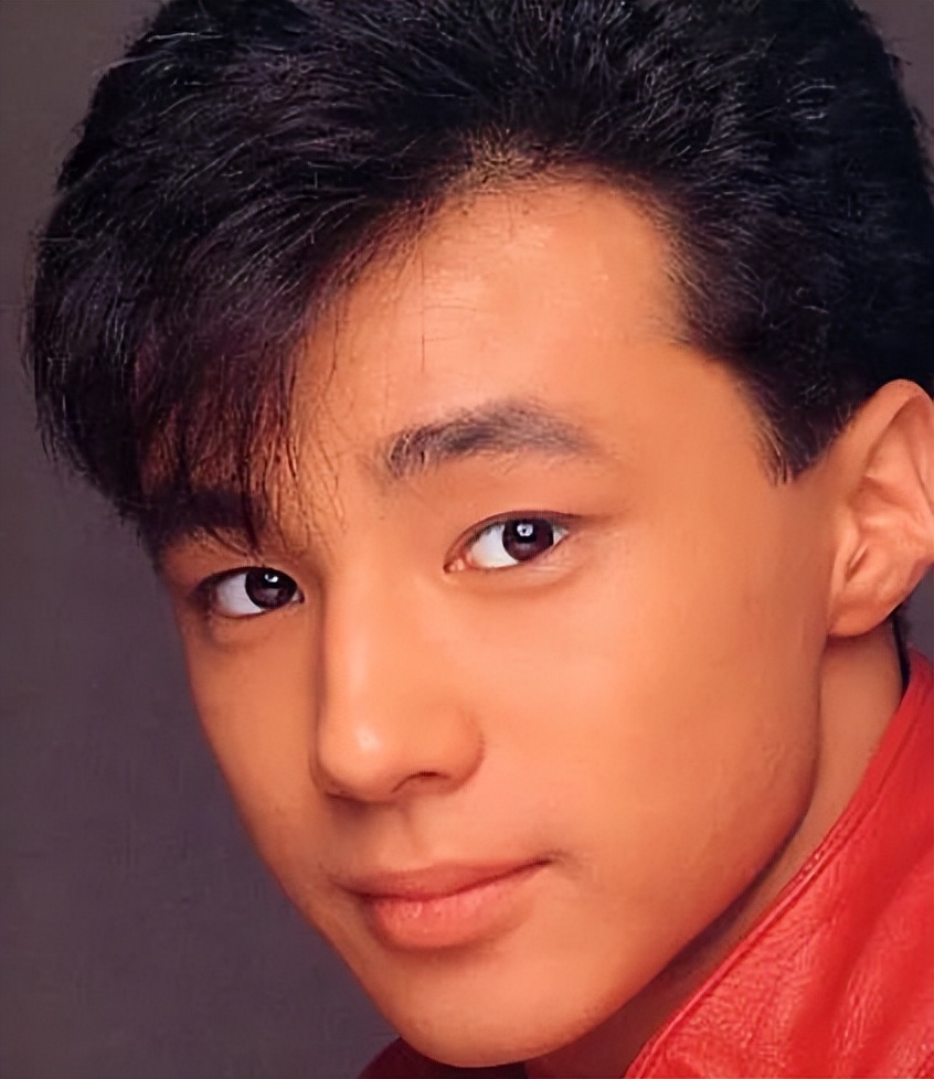 杰尼斯新任社长也不是好人？让练习生吃“香肠”、还按摩棒*戏调**！